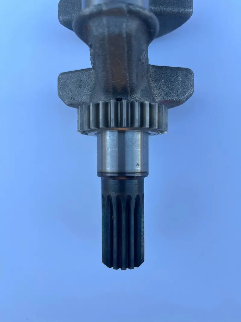 555722 1/4 Midget Splined Crank 1