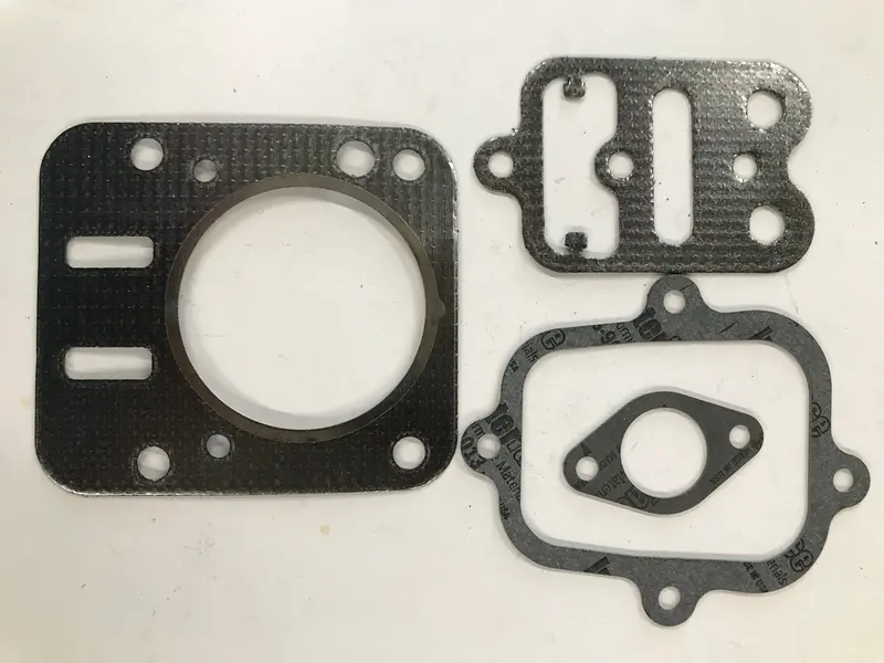 Head / Valve Gasket Set - 555636A Read Description Below 1