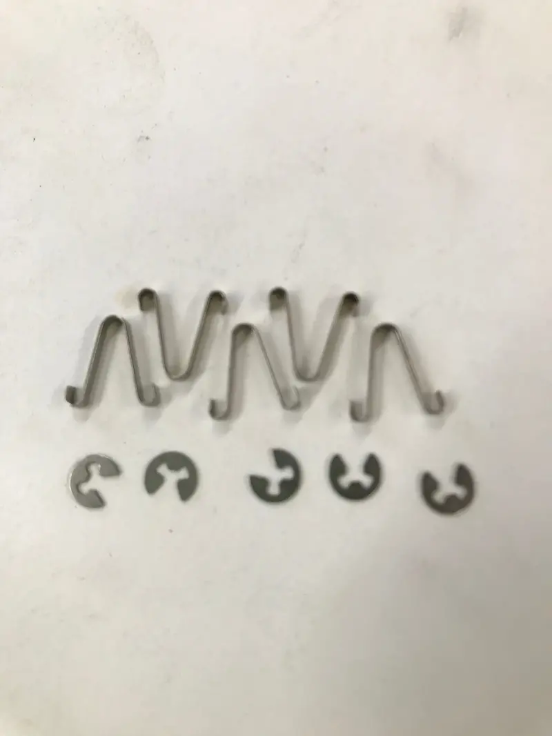 Needle Valve Clips (5 Of Each) - 555650 1