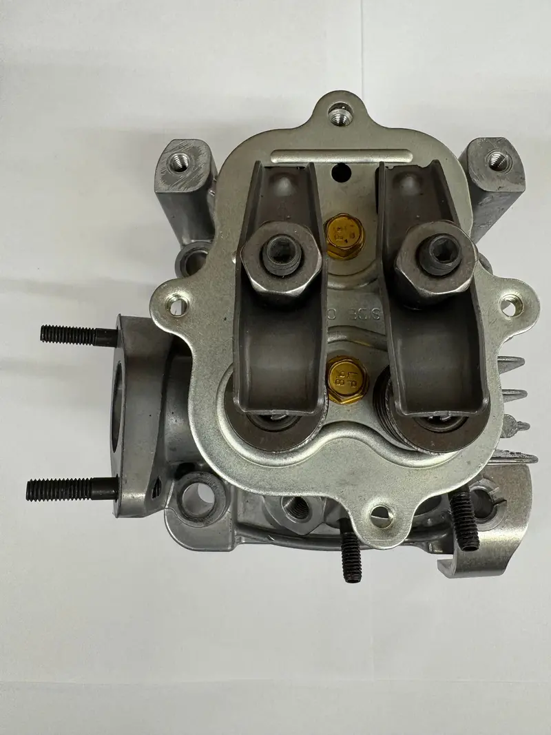 World Formula Cylinder Head - 557133 2