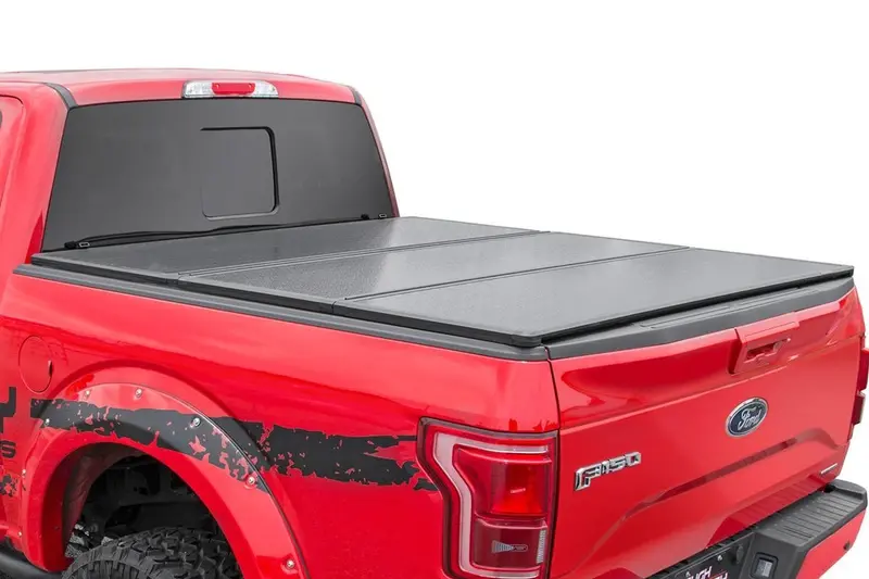 Rough Country Hard-Folding Truck Bed Cover – 5-Foot Fitment For 2015–2021 Chevy/Gmc Canyon & Colorado 1
